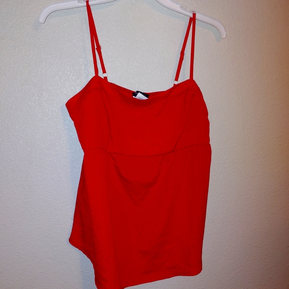 Red blouse Nwt lace detail xl love squared brand